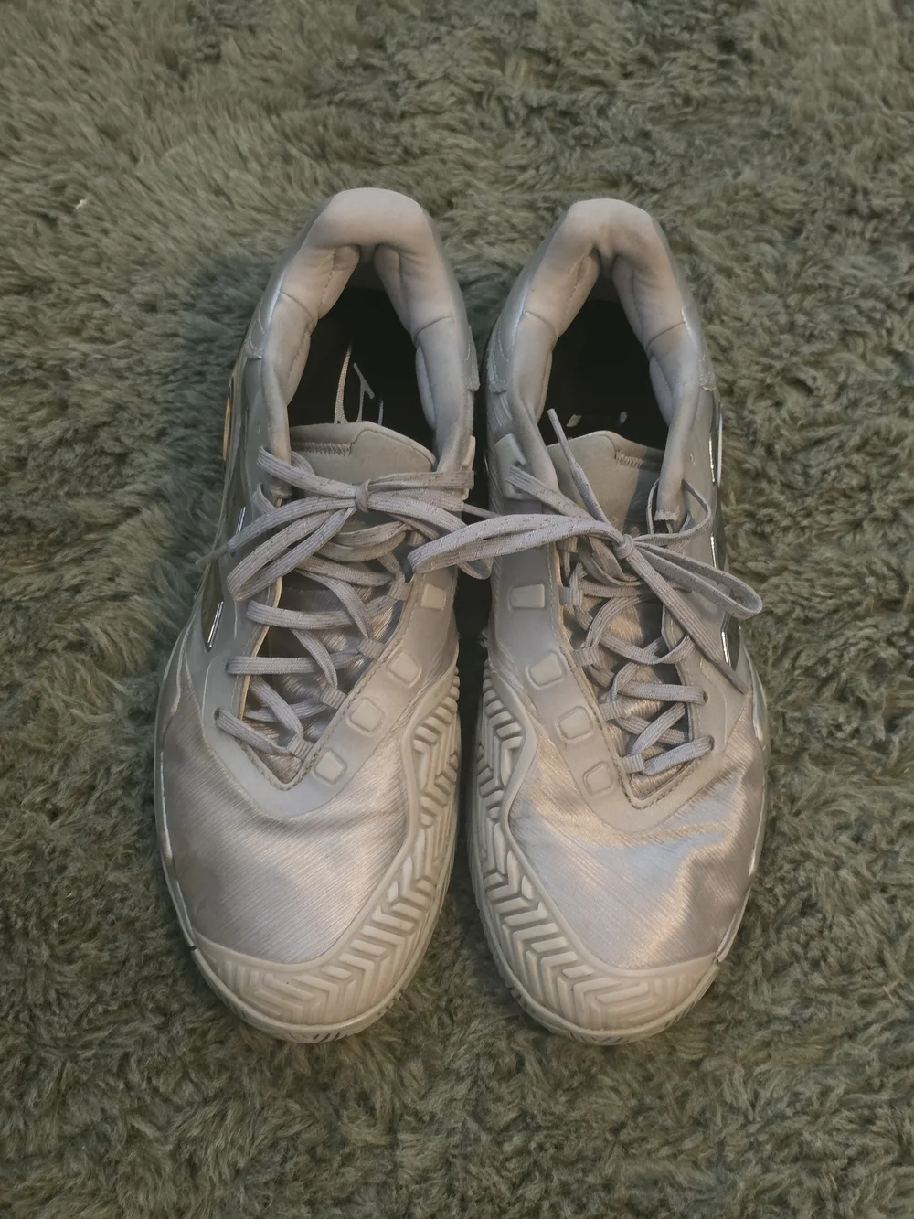Men's Silver Athletic Tennis Shoes - adidas-inspired Design